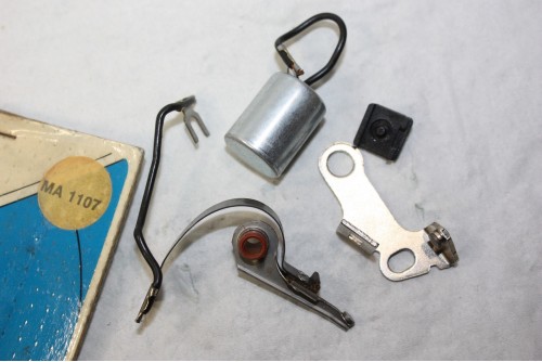 KIT RUPTEURS/CONDENSATEUR MA 1107 POUR ALLUMEUR MARELLI...ALFA ROME...