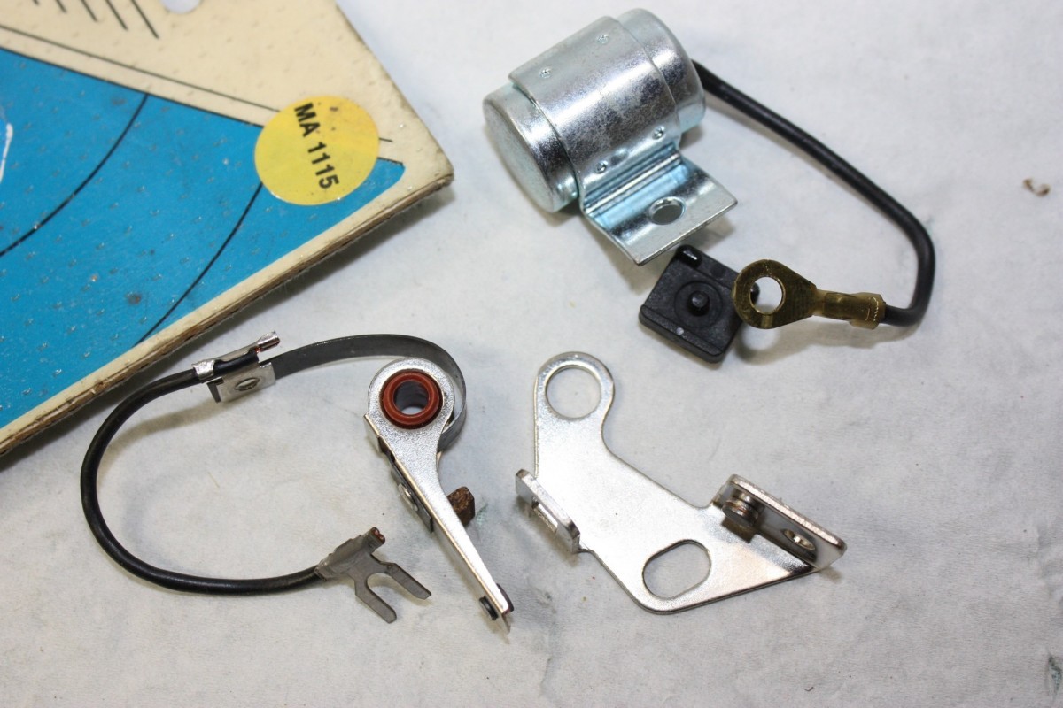 KIT RUPTEURS/CONDENSATEUR MA 1115 POUR ALLUMEUR MARELLI...RENAULT R...