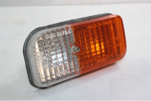 FEU AVANT DROIT BICOLORE CIBIE 20.76A...RENAULT R4 4L BERLINE 1977/...