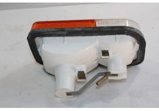 FEU AVANT DROIT BICOLORE CIBIE 20.76A...RENAULT R4 4L BERLINE 1977/...