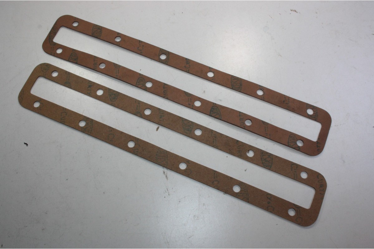 LOT DE 2 JOINTS DE PLAQUE DE CULASSE...PEUGEOT 203 403 D3A - Tracau...