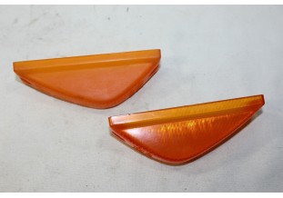 PAIRE DE CABOCHONS DE FEUX CLIGNOTANT KOITO 21441790...MAZDA 323