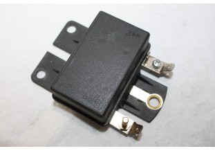 REGULATEUR POUR ALTERNATEUR CARBONE LORRAINE CL R-1204...AUTOS ANCI...