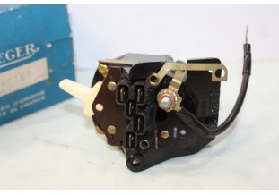 COMMUTATEUR KLAXON / ECLAIRAGE JAEGER...RENAULT R4 1979-1982