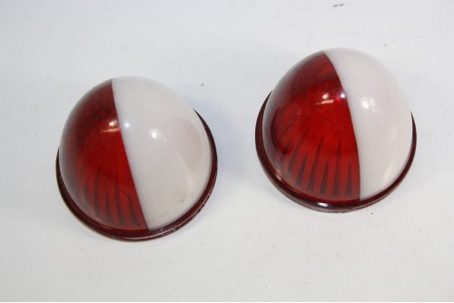 PAIRE DE CABOCHONS DE FEU DE GABARIT SEIMA...SIMCA ARONDE P60