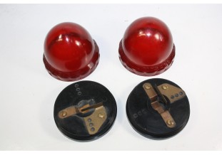 PAIRE DE FEU ARRIERE L'ETANCHE...AUTOS UTILITAIRE CARAVANE DIVERS