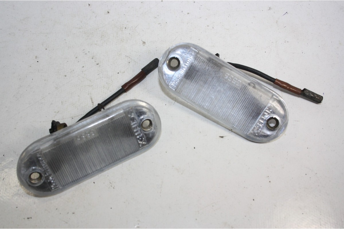 FEU AVANT CLIGNOTANT / VEILLEUSE  SCINTEX...AUTOS ANCIENNES / COLLECTIONS DIVERS