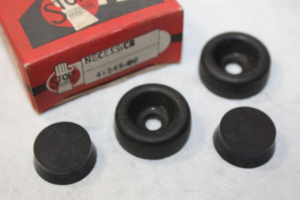 NECESSAIRE DE REPARATION DE CYLINDRE DE ROUE AR STOP 41245/08...2CV...
