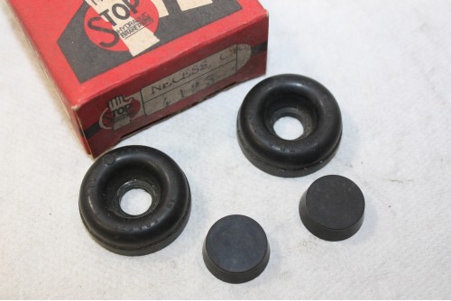 NECESSAIRE DE REPARATION DE CYLINDRE DE ROUE AR STOP 4123...PANHARD...