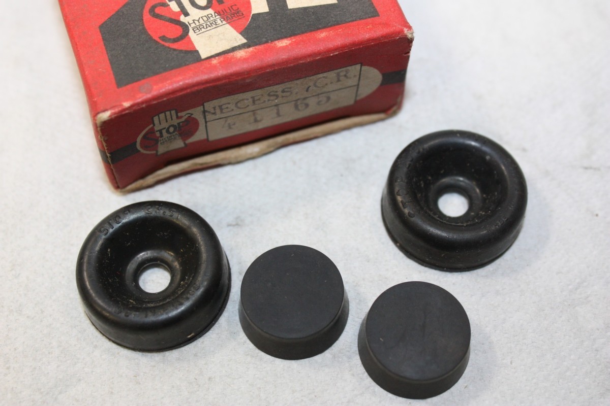 NECESSAIRE DE REPARATION DE CYLINDRE DE ROUE AR D/17,5mm STOP 41165...