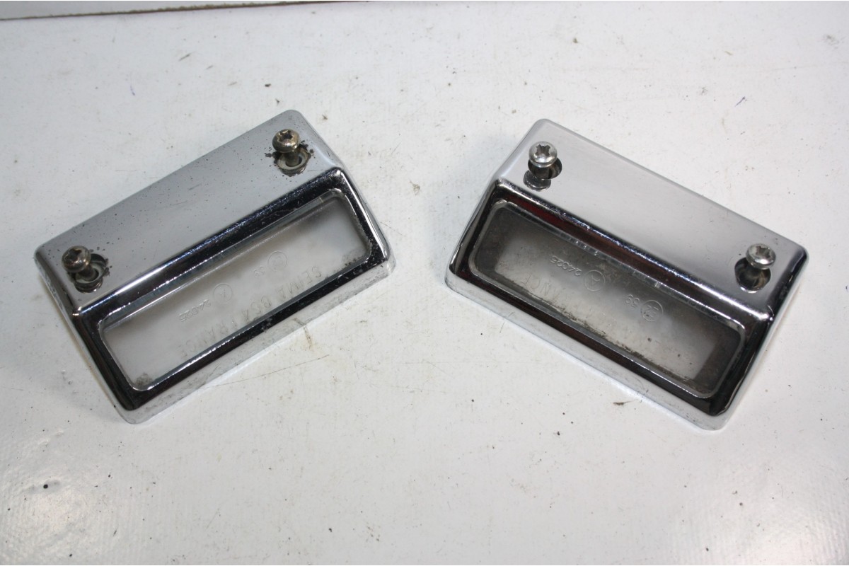 PAIRE DE CABOCHONS D'ECLAIREURS DE PLAQUE SEIMA 40160...CITROEN AMI 8 BREAK