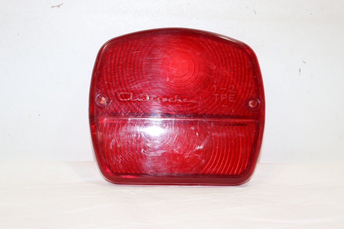 CABOCHON AR D/G AUTEROCHE TPE 1.2...CAMIONS UTILITAIRES TRACTEURS D...