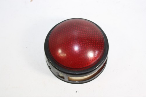 CABOCHON DE FEU AR...AUTOS DIVERS COLLECTIONS / ANCIENNES