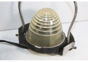 LAMPE ECLAIRAGE MOTEUR OU ATELIER..AUTOS DIVERS COLLECTIONS / ANCIENNES