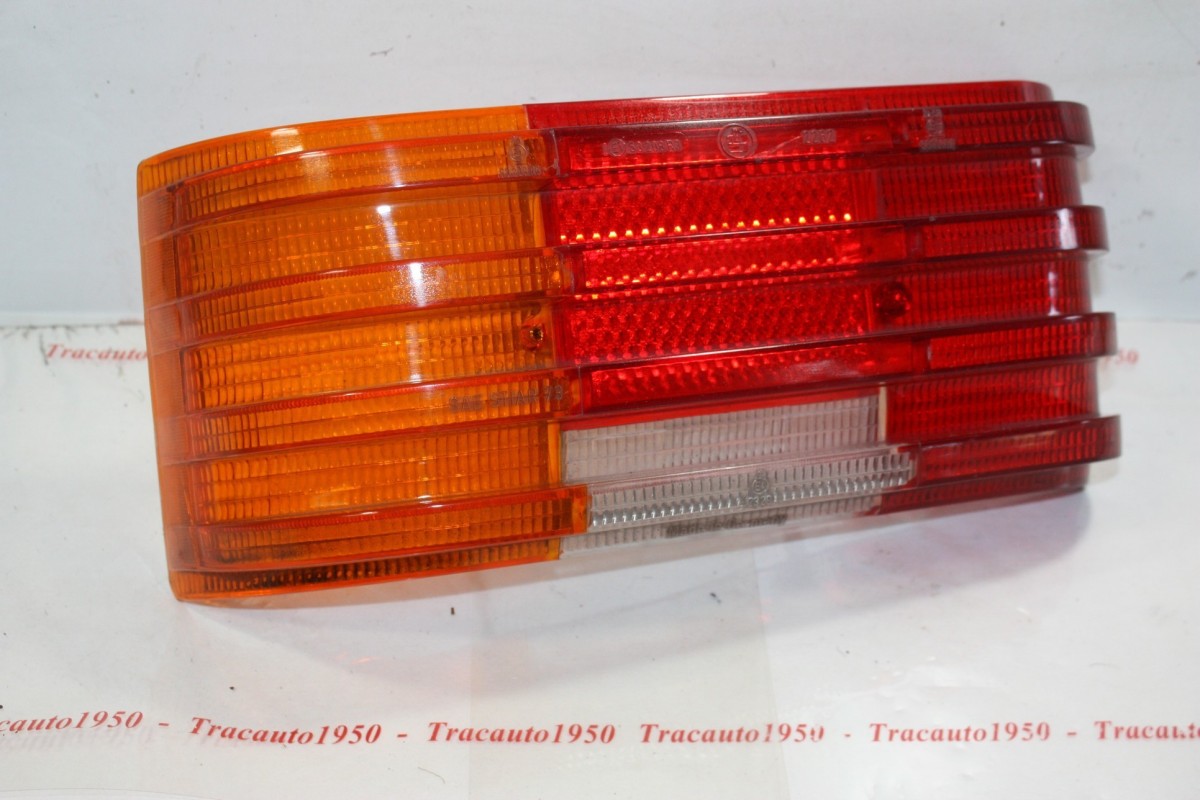 CABOCHON DE FEU ARRIERE GAUCHE SR 2262...MERCEDES W115 W114 - Traca...