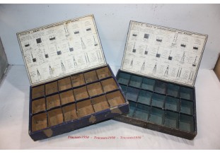 LOT DE 2 COFFRETS GARAGISTE LE CARBONNE LORRAINE POUR CHARBONS RENA...