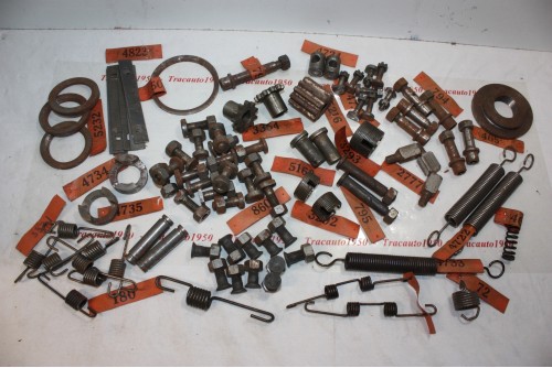 LOT DE PIECES DIVERS ERSA...RENAULT NN KJ KZ RY MT et DIVERS - Trac...