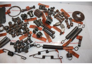 LOT DE PIECES DIVERS ERSA...RENAULT NN KJ KZ RY MT et DIVERS - Trac...