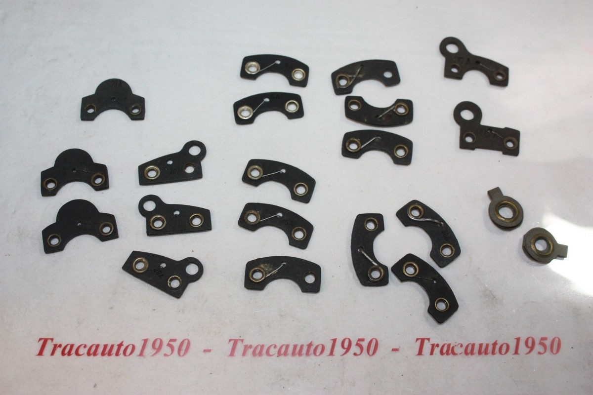 LOT DE 21 FUSIBLES FIBRES SPECIAUX AMPERAGES DIVERS...AUTOS ANCIENN...