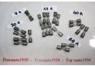 LOT DE 20 FUSIBLES A COLLERETTE AMPERAGES DIVERS...AUTOS ANCIENNES ...