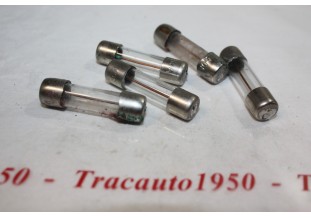 LOT DE 5 FUSIBLES RENAULT 50 AMPERES...AUTOS ANCIENNES DIVERS - Tra...
