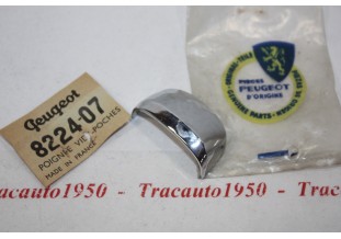 POIGNEE DE PORTE DE BOITE A GANTS PEUGEOT 8224-07...PEUGEOT 403 - T...