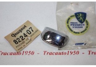 POIGNEE DE PORTE DE BOITE A GANTS PEUGEOT 8224-07...PEUGEOT 403 - T...
