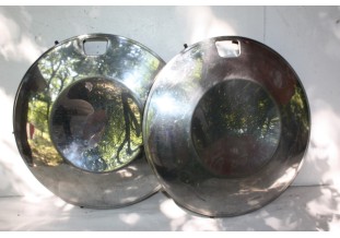 LOT DE 2 ENJOLIVEURS DE ROUE D/380mm...AUTOS ANCIENNES COLLECTIONS