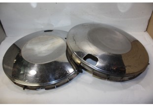 LOT DE 2 ENJOLIVEURS DE ROUE D/380mm...AUTOS ANCIENNES COLLECTIONS