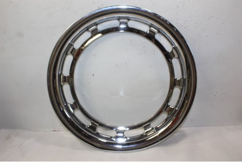 ENJOLIVEUR DE ROUE D/365mm...AUTOS ANCIENNES COLLECTIONS