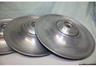 JEU DE 4 ENJOLIVEURS DE ROUE D/394mm...PANHARD PL17 DYNA Z