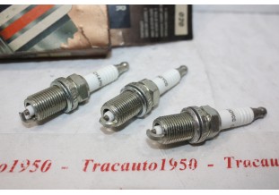 JEU DE 3 BOUGIES CHAMPION C10 YCC...ALFA AUDI CITROEN PEUGEOT MERCEDES PORSCHE RENAULT SAAB