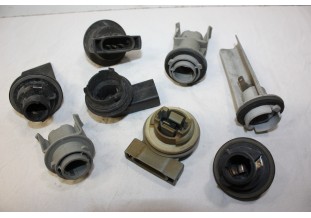 LOT DE 8 PORTES AMPOULE DE FEU...AUTOS DIVERS ANCIENNES COLLECTIONS