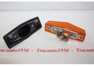 FEU D'AILE D/G PK LMP 4126 ORANGE...RENAULT R8 R10 EXPORT