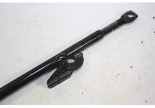 BEQUILLE COMPLETE DE MAINTIEN DE MALLE BOMBEE...CITROEN TRACTION 11 15/6 aprés 1952