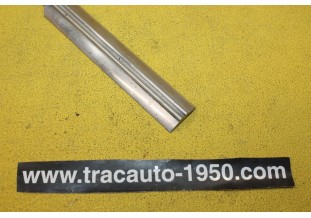 BAGUETTE ENJOLIVEUR DE CARROSSERIE L/180mm...AUTOS ANCIENNES DIVERS