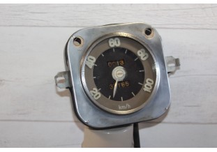 COMPTEUR DE VITESSE ET KM JAEGER 50882 100km/h...RENAULT UTILITAIRES CAMIONS BERLIET GLC