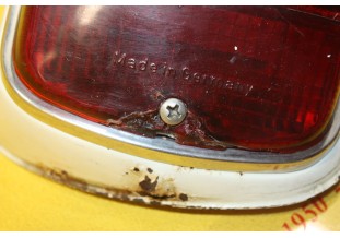 FEU ARRIERE GAUCHE HELLA 43244R...VW COX 1962/1975