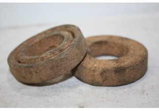 LOT DE 2 CUIR DE PRESSE-ETOUPE D'ARBRE DE ROUE AVANT...RENAULT KZ 4 / 5 / 7