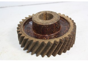 PIGNON CELORON DE DISTRIBUTION CHAMPION 127...RENAULT NN2 6CV