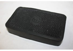 CAOUTCHOUC COUVRE PEDALE...AUTOS DIVERS COLLECTIONS ANCIENNES