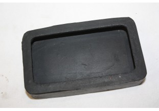 CAOUTCHOUC COUVRE PEDALE...AUTOS DIVERS COLLECTIONS ANCIENNES