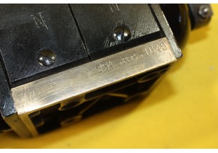 MAGNETO LAVALETTE RG 254 pour 4 CYLINDRES...AUTOS ANCIENNES 1910/1935 VOIR DESCRIPTIF