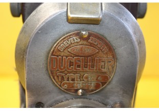 MAGNETO DUCELLIER type R4 pour 4 CYLINDRES...AUTOS ANCIENNES 1910/1935 VOIR DESCRIPTIF