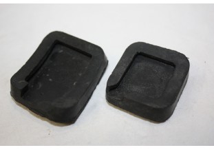 JEU DE 2 CAOUTCHOUC DE PEDALE 6439...AUTOS DIVERS COLLECTIONS ANCIENNES