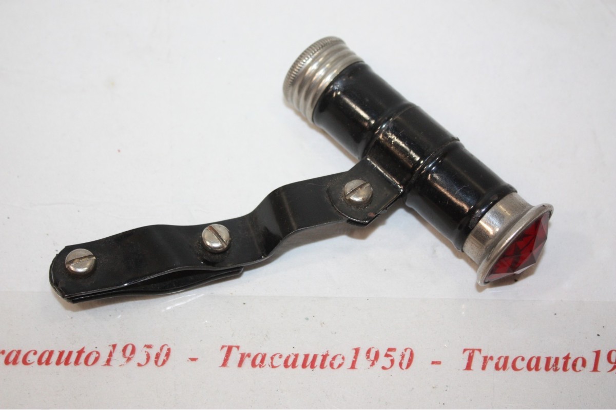 LANTERNE OU FEU ARRIERE  D/30mm...VELOS BICYCLETTES ANCIENNES