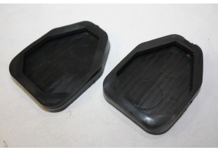 JEU DE 2 CAOUTCHOUC DE COUVRE PEDALE 62mm x 47mm...MATRA BAGHEERA MURENA