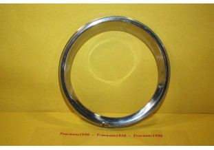 CERCLAGE DE PHARE FIAT GAUCHE D/175-180mm...FIAT 124 SPORT