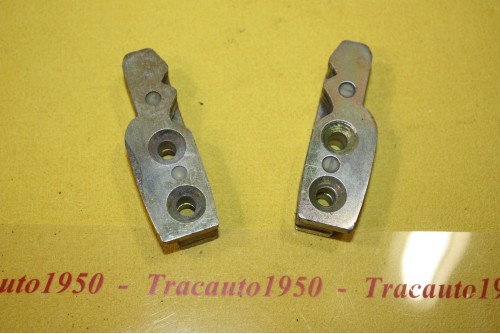 PAIRE DE GACHE DE PORTE D/G RENAULT...R12  ts modèles