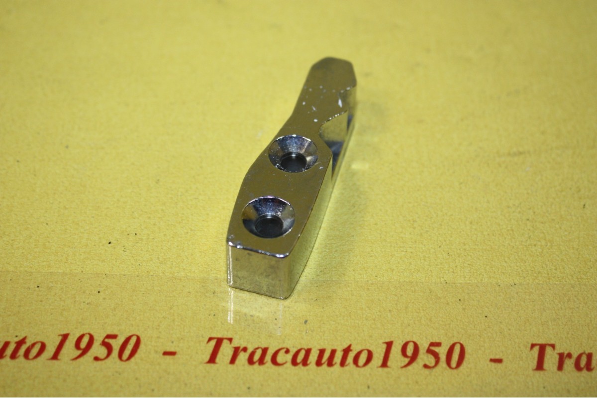 GACHE DE PORTE DROITE RENAULT 7700507608...R12  ts modèles